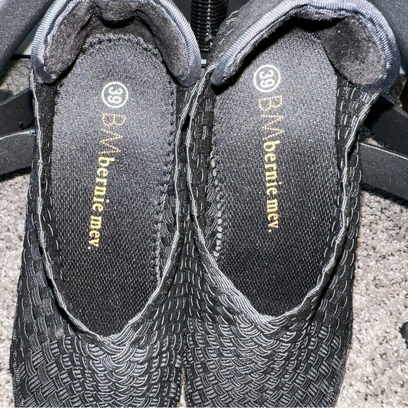 Bernie Mev Sexy Wedge Pump - Picture 6 of 8